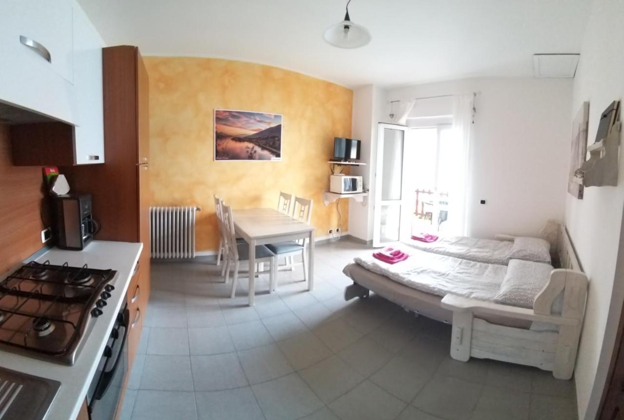 Residence Casa Rosa Джера Ларио Екстериор снимка