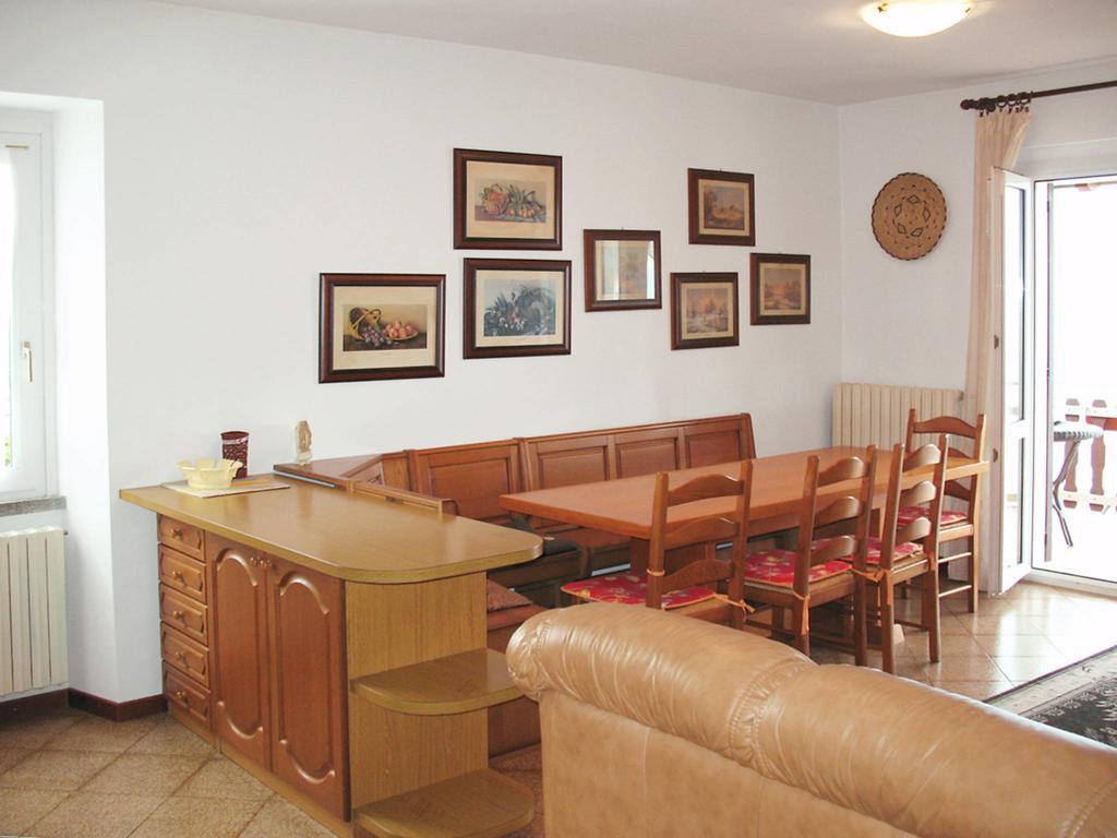 Residence Casa Rosa Джера Ларио Екстериор снимка